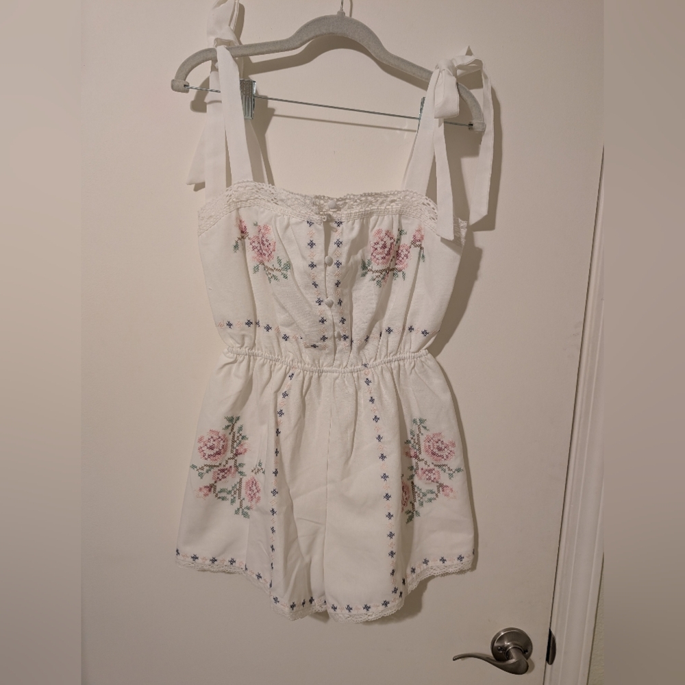 NWT Floral Embroidered White Romper